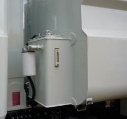 Hydraulic tank 